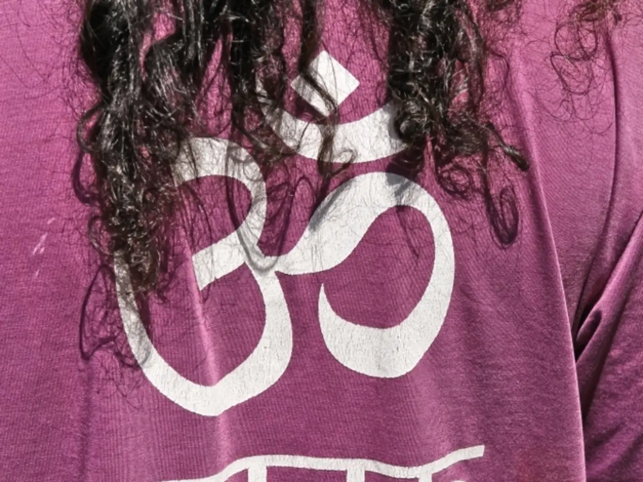 Yoga clothing brand, Beyond Yoga, joins forces with actress Issa Rae in their latest venture to...