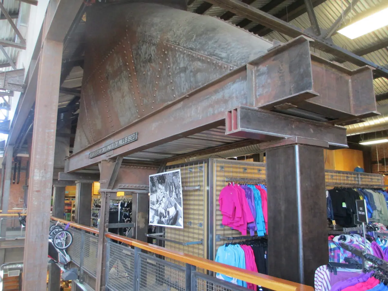 Trade turbulence: Implementation of American tariffs and Canadian counter-tariffs set for Tuesday,...