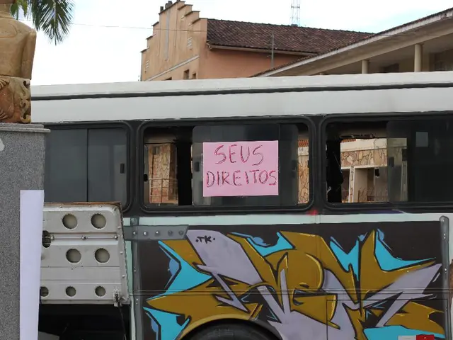 Long-Term vs Short-Term Strategy: Important Distinctions and Practices