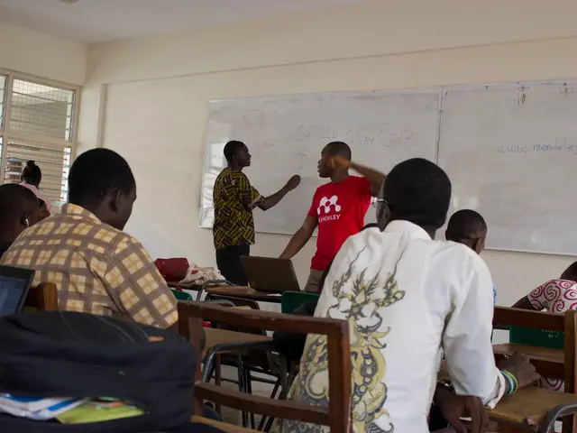 Enhancing Leadership Competencies in Educators for Efficient Instruction in Schools