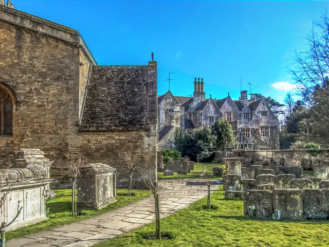 "Reconstruction of Padure Manor supported through community fundraising efforts"