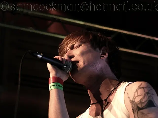 Rapper's Actual Earnings Revealed: Apache Fortune Amount