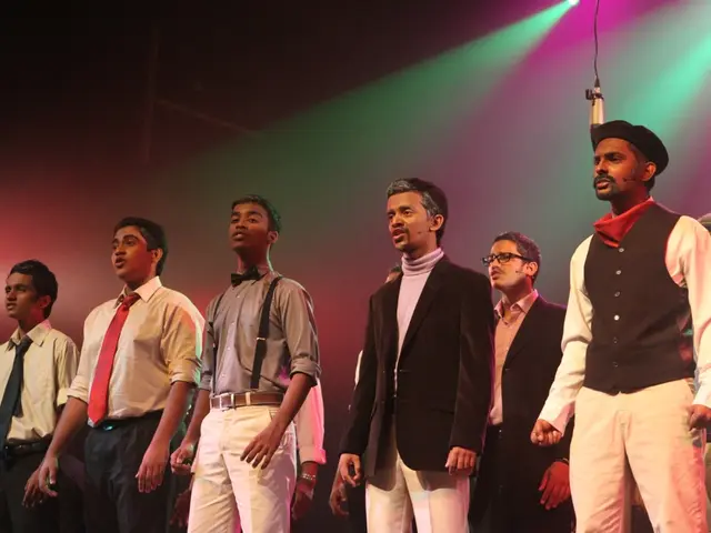 Non-actors are the children.