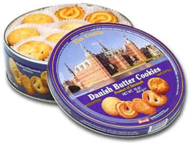 Prepared, Chilled Ready-to-Bake Cookies for Sale in Restaurants and Events