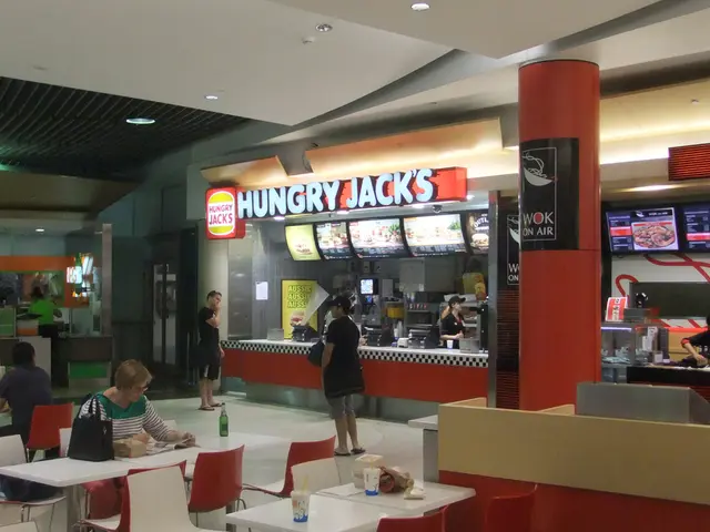 Ancient traditional enterprise succumbed to financial difficulties, declared bankruptcy after 120...