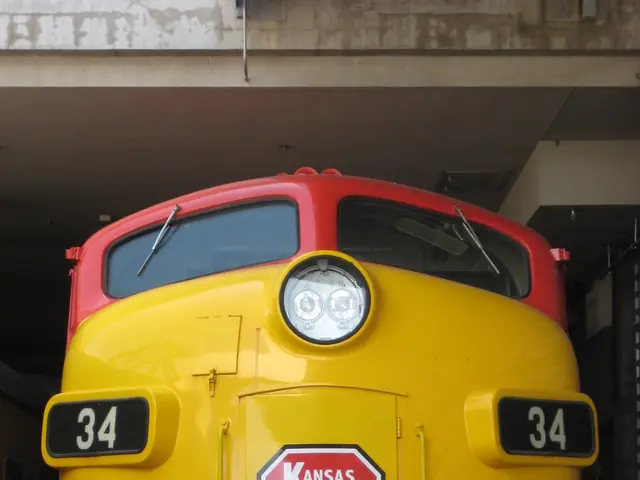 Gigantic steam truck, weighing an impressive 80 tons, en route to Oberhausen for return.