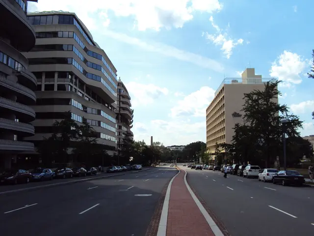 Luxury real estate in Cleveland, Ohio is being eyed by celebrities Taylor Swift and Travis Kelce....