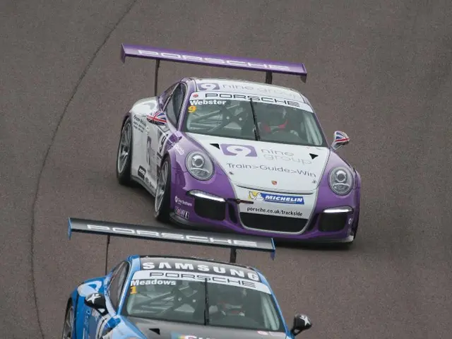 Fox secures a third of ownership in the company overseeing IndyCar racing events