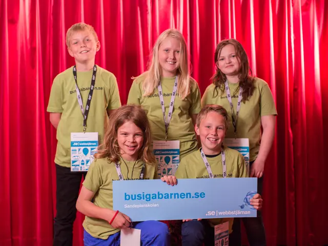 School Cards receive school pass funds