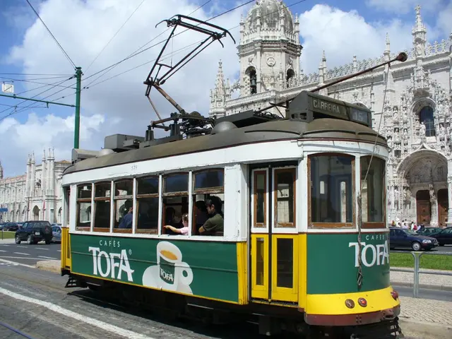 Tram Service 10 Conducts Reduced Operations During Evening Hours